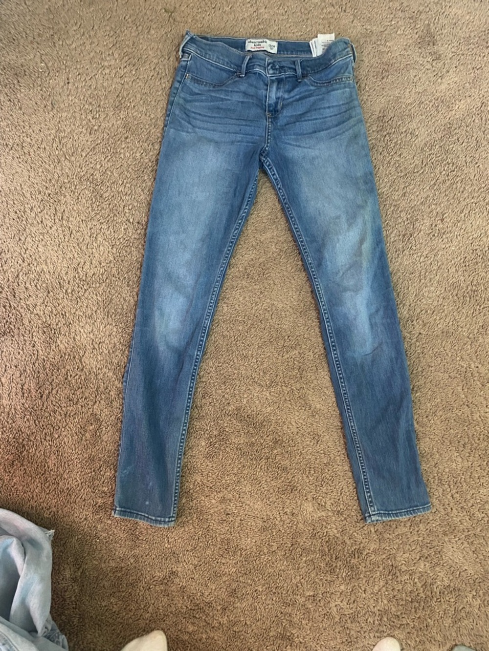 abercrombie kids Skinny Jeans in Medium Blue Wash